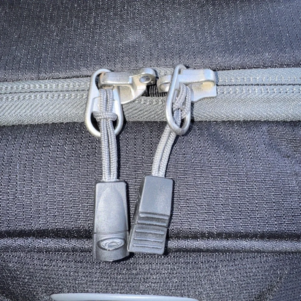 Large Oakley Gear Bag 23